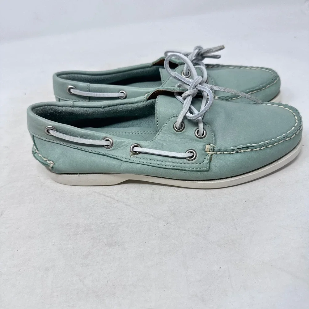 Category 5 Boat Shoes Sage Green 6.5 M Preppy Nautical Coastal Leather Casual